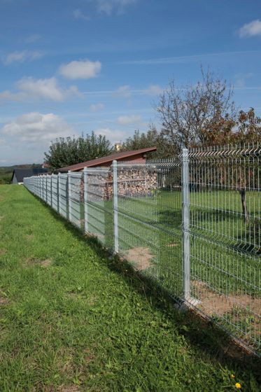 Zaunfeld Emu PRO 5/5 mm - Ausführung: verzinkt, Höhe: 123 cm, Länge: 250 cm, Anzahl Sicken: 2